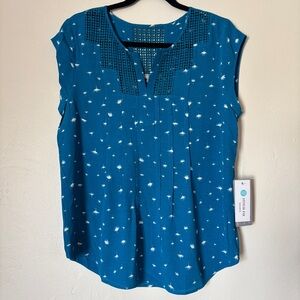 Daniel Rainn Women’s Blue Dandelion Flakes Print Short Sleeve Blouse, Size PM